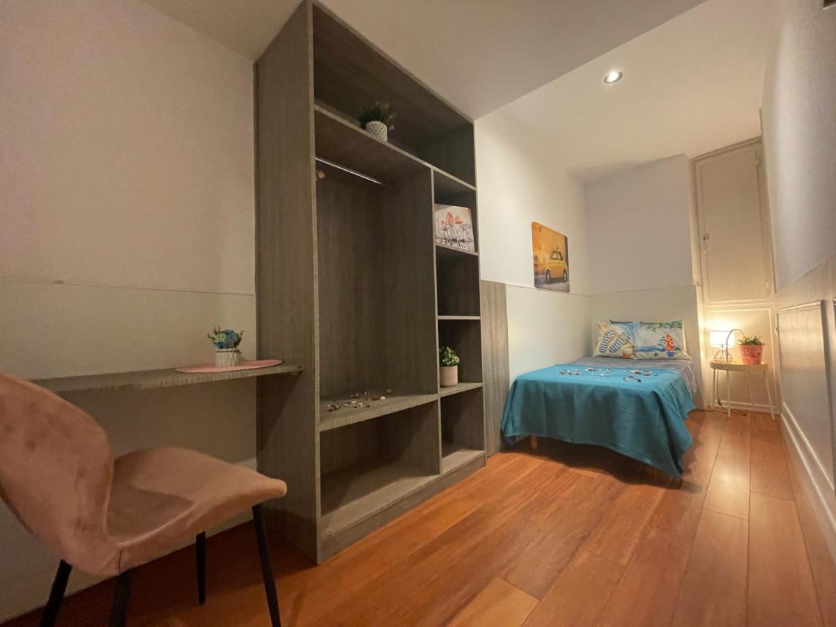 Private Room Gothic Quarter Barcellona Esterno foto